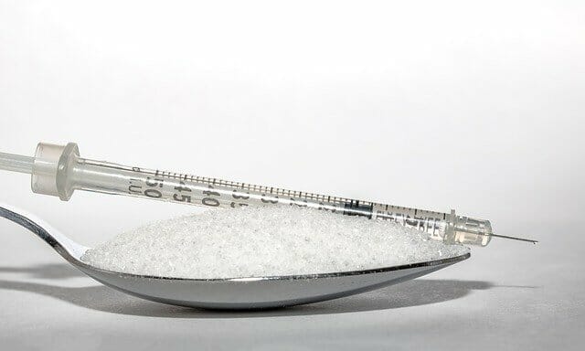 una cucharada de azúcar, una inyección de insulina